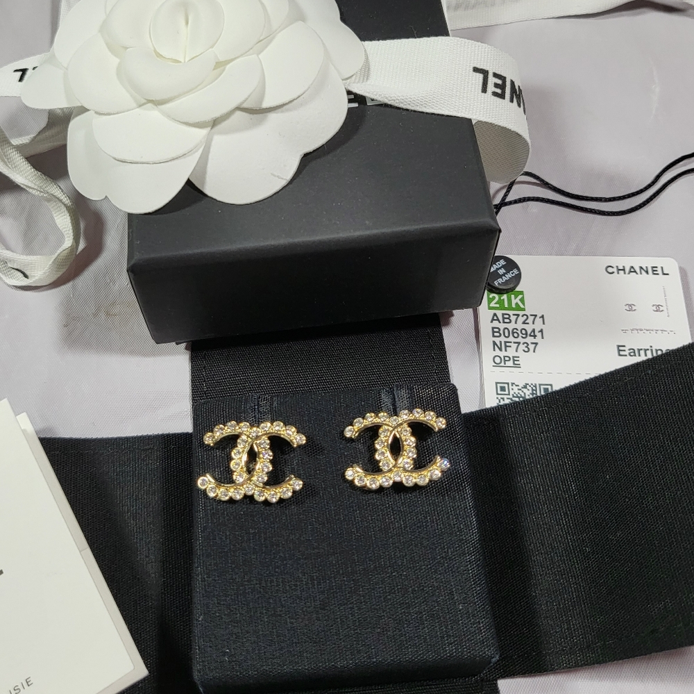 Brand new authentic Chanel cc crystal earrings